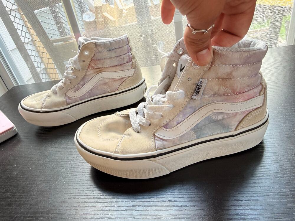 Vans Sk8-Hi Tie Dye Pastel Suede Canvas Sneakers Youth size 1 Skate Shoes